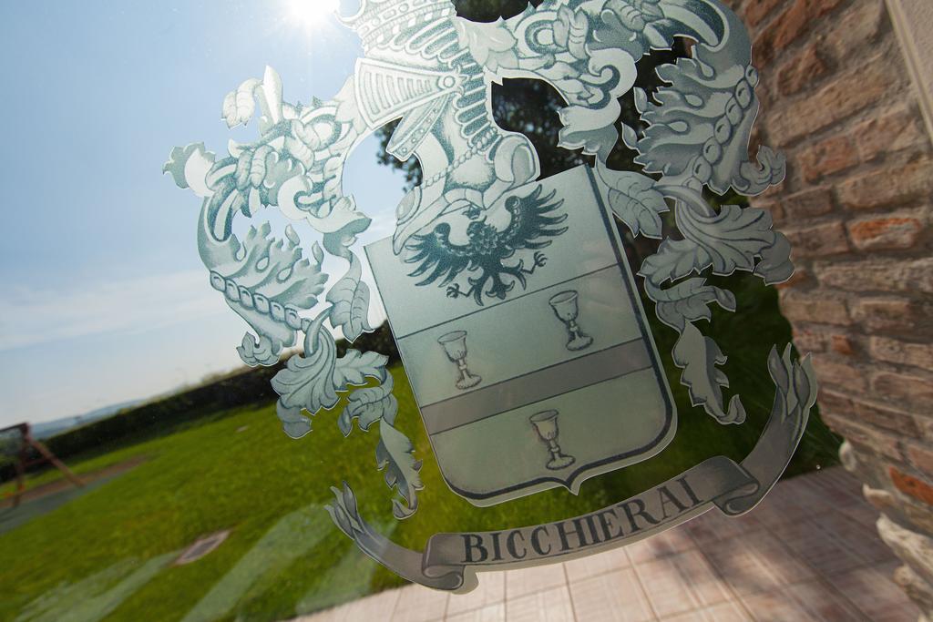 Hotel Alla Corte Dei Bicchi Cavriana ภายนอก รูปภาพ