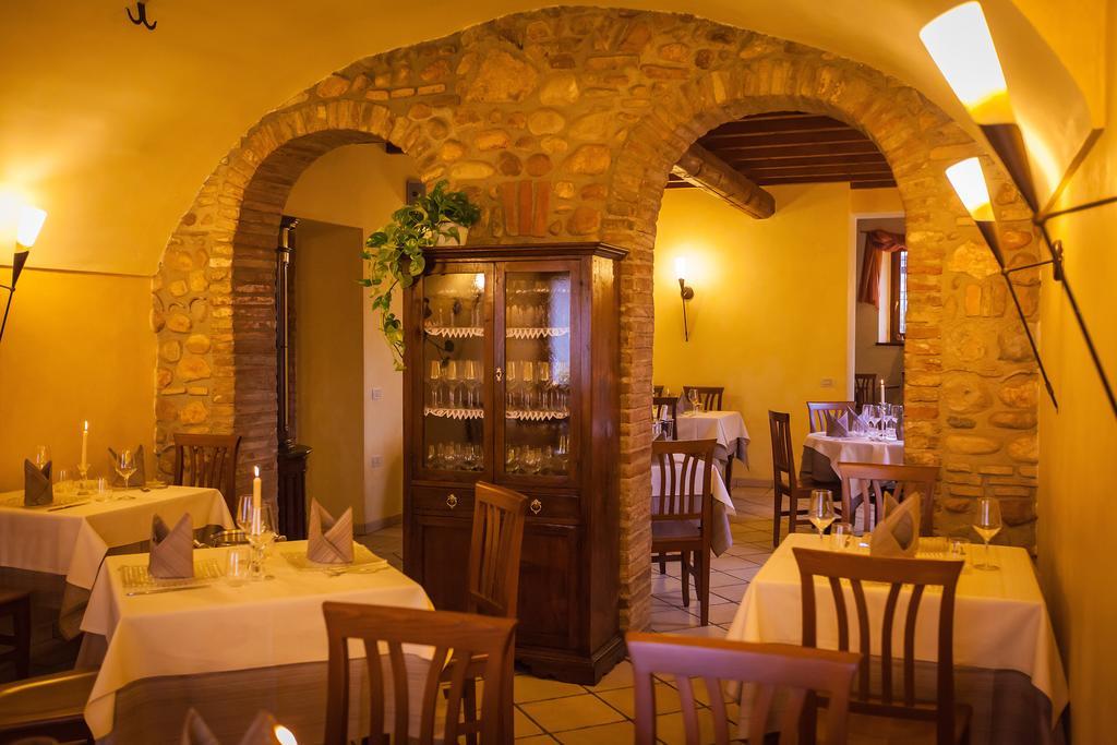 Hotel Alla Corte Dei Bicchi Cavriana ภายนอก รูปภาพ